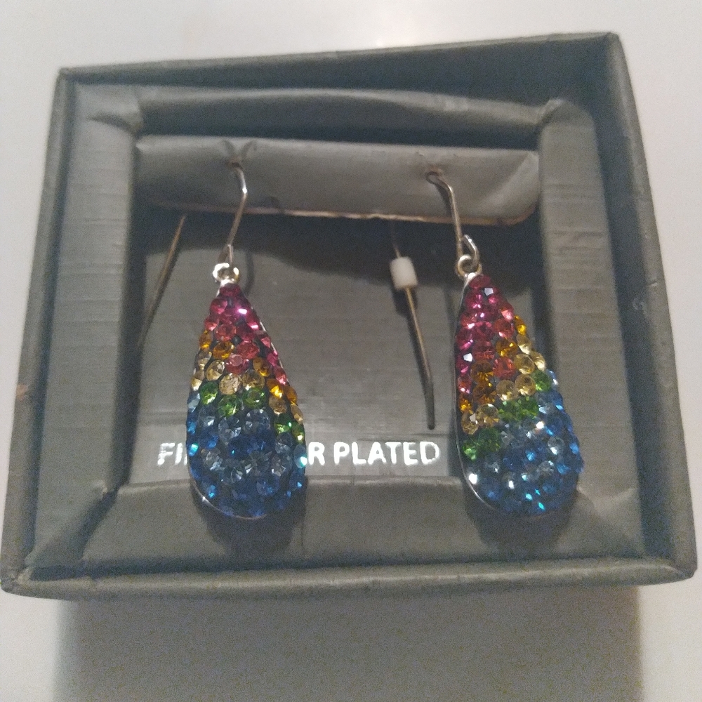 LIKE NEW VINTAGE RAINBOW TEARDROP DANGLE EARRINGS